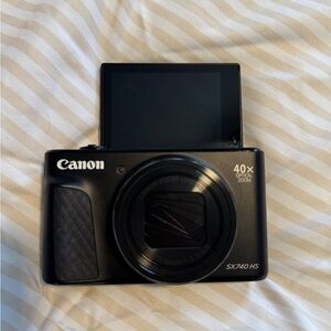 Canon Power Shot SX740 HS